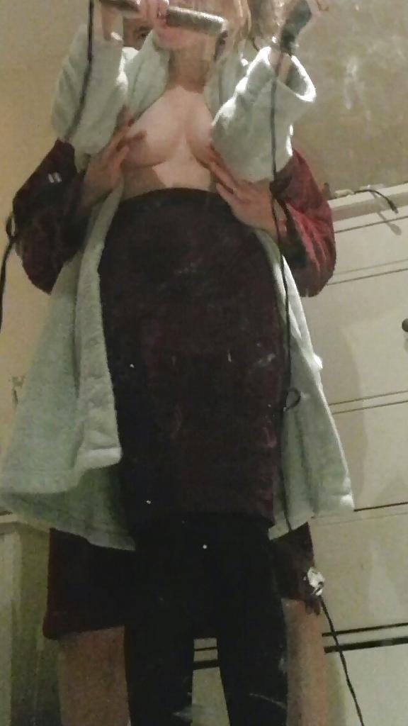 25P Blonde MILF With Small Tits Voyeured