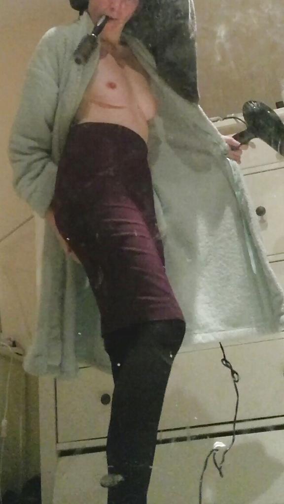 25P Blonde MILF With Small Tits Voyeured