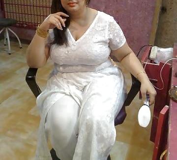 25P Indian big tits aunties & Bww