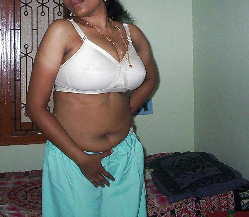 25P Indian big tits aunties & Bww