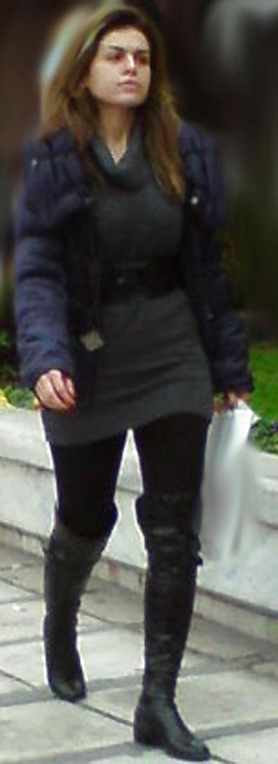 25P HORNY  GREEK  WOMEN  IN  BOOTS
