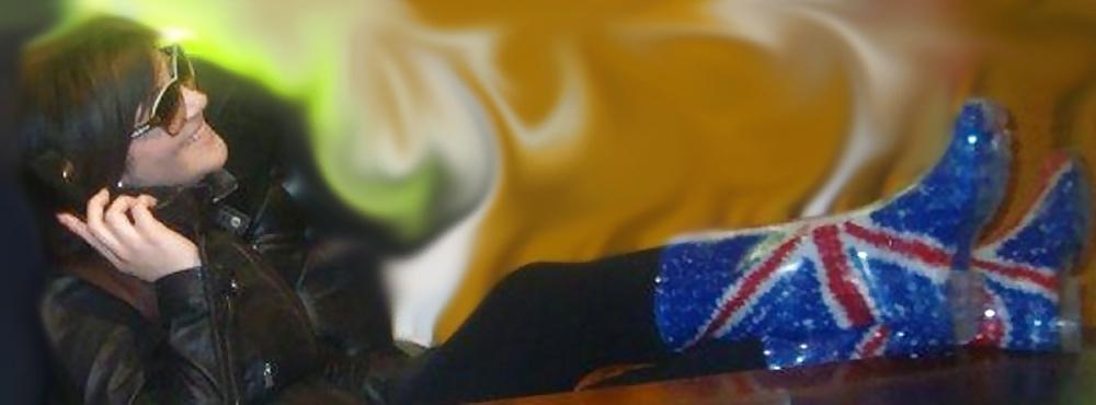 25P HORNY  GREEK  WOMEN  IN  BOOTS