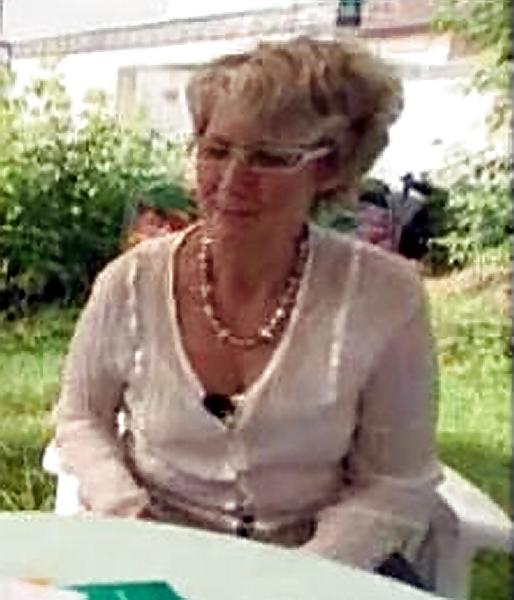 25P 51y German Mature Doris (sorry for quality)