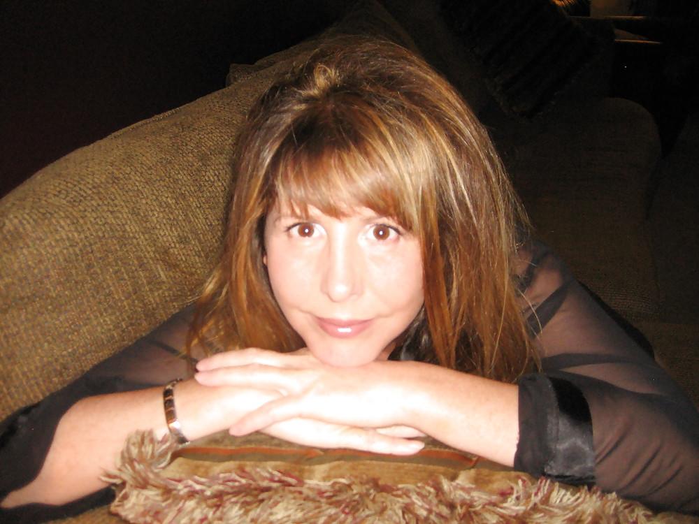 18P Sexy American Mom (non nude)