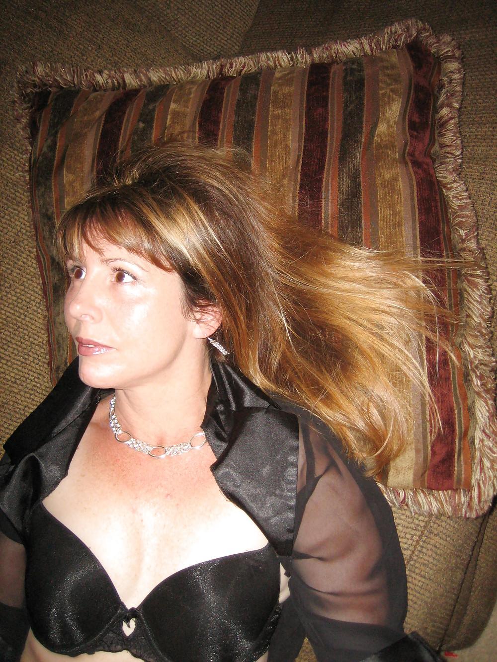 18P Sexy American Mom (non nude)