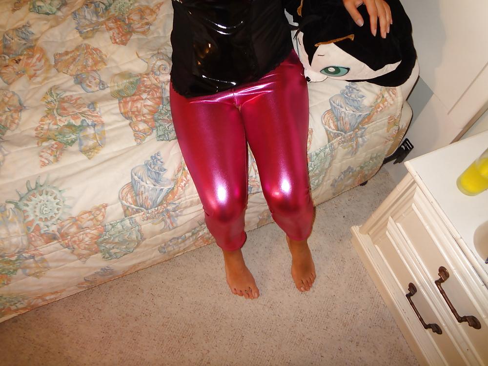 19P Shiny Pink Leggings.. Creampie