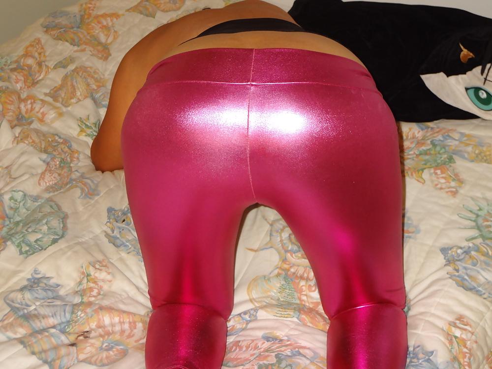 19P Shiny Pink Leggings.. Creampie