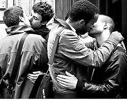 25P Gay kiss! fucking hot!