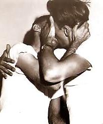 25P Gay kiss! fucking hot!