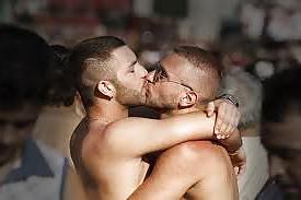 25P Gay kiss! fucking hot!