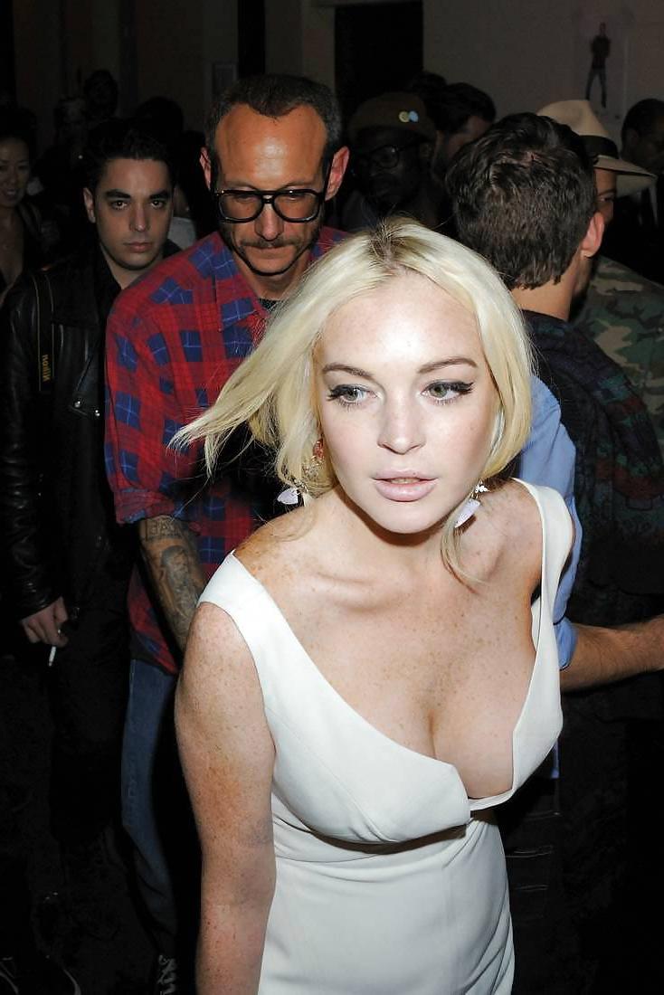 13P Lindsay Lohan ... White Photoshoot In White Dress