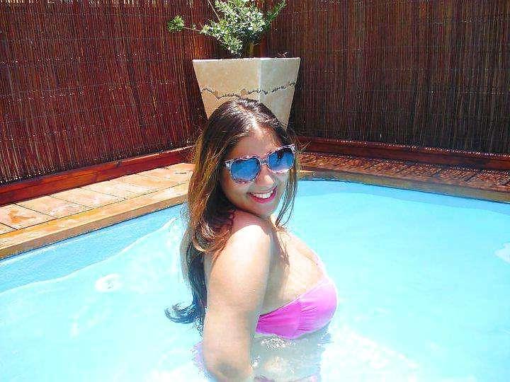 16P Beurette arab a la playa bis