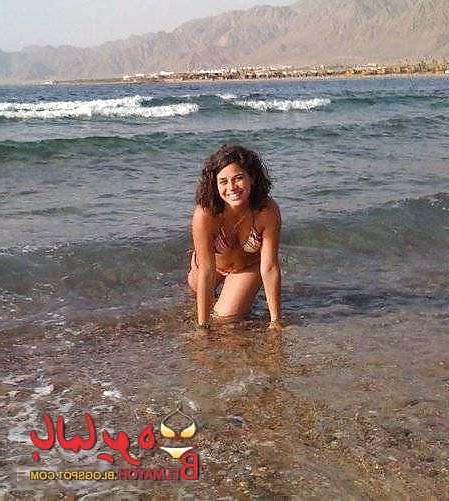 16P Beurette arab a la playa bis