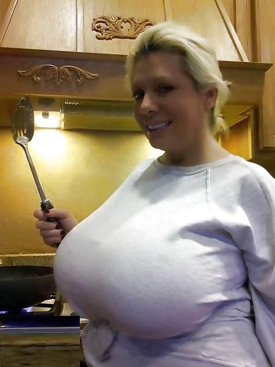 15P Big big boobs 1