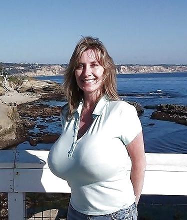 15P Big big boobs 1