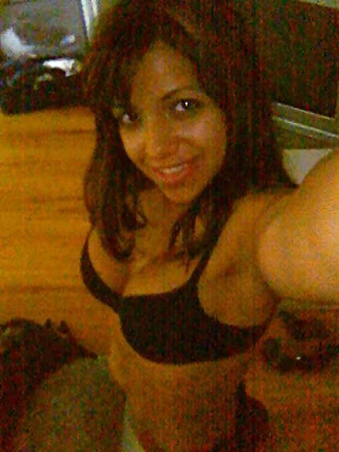 25P Vida Guerra Cellphone 2010 Leaked Photo's