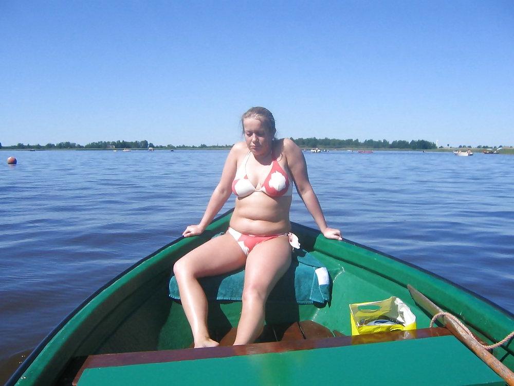 25P Babes & Boats 15