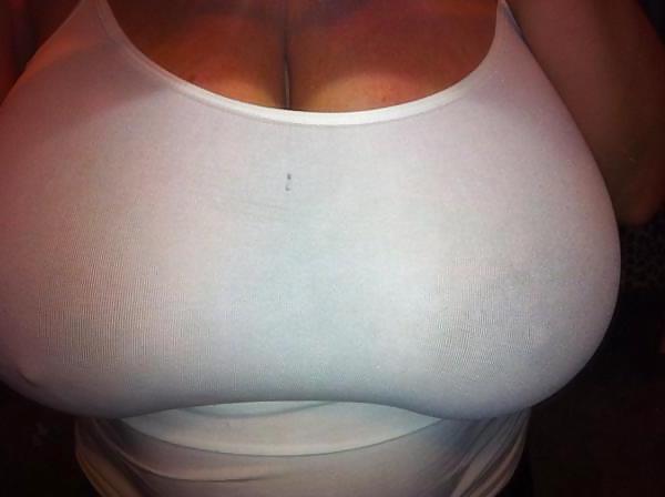19P Huge Tits, Tight Tops 42