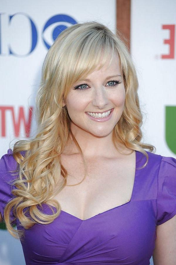 25P Big Bang Theory Bernadette