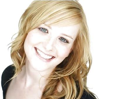 25P Big Bang Theory Bernadette