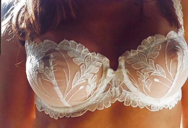 25P KEY- BH TITS 04 - Big Boobs & Hot Cleavages in Sexy Bras