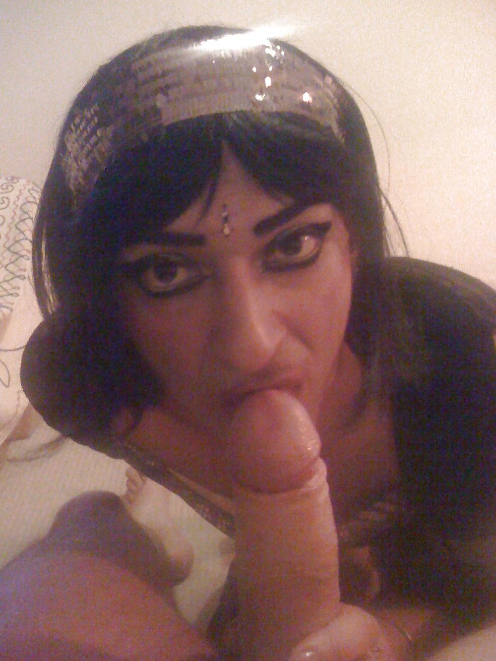 8P Indian sucks str8 guys cocks. 