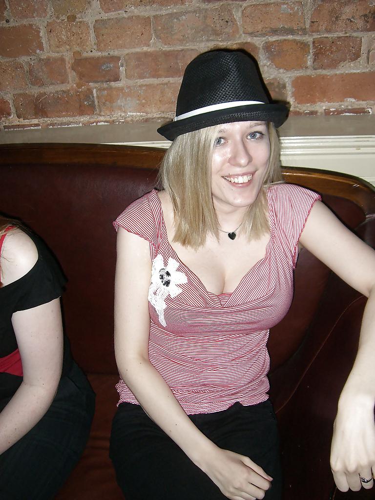 25P More sexy ladies! with big boobs.