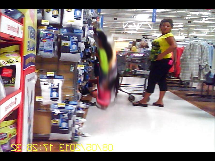 5P Big Black Diva from Distance BBW