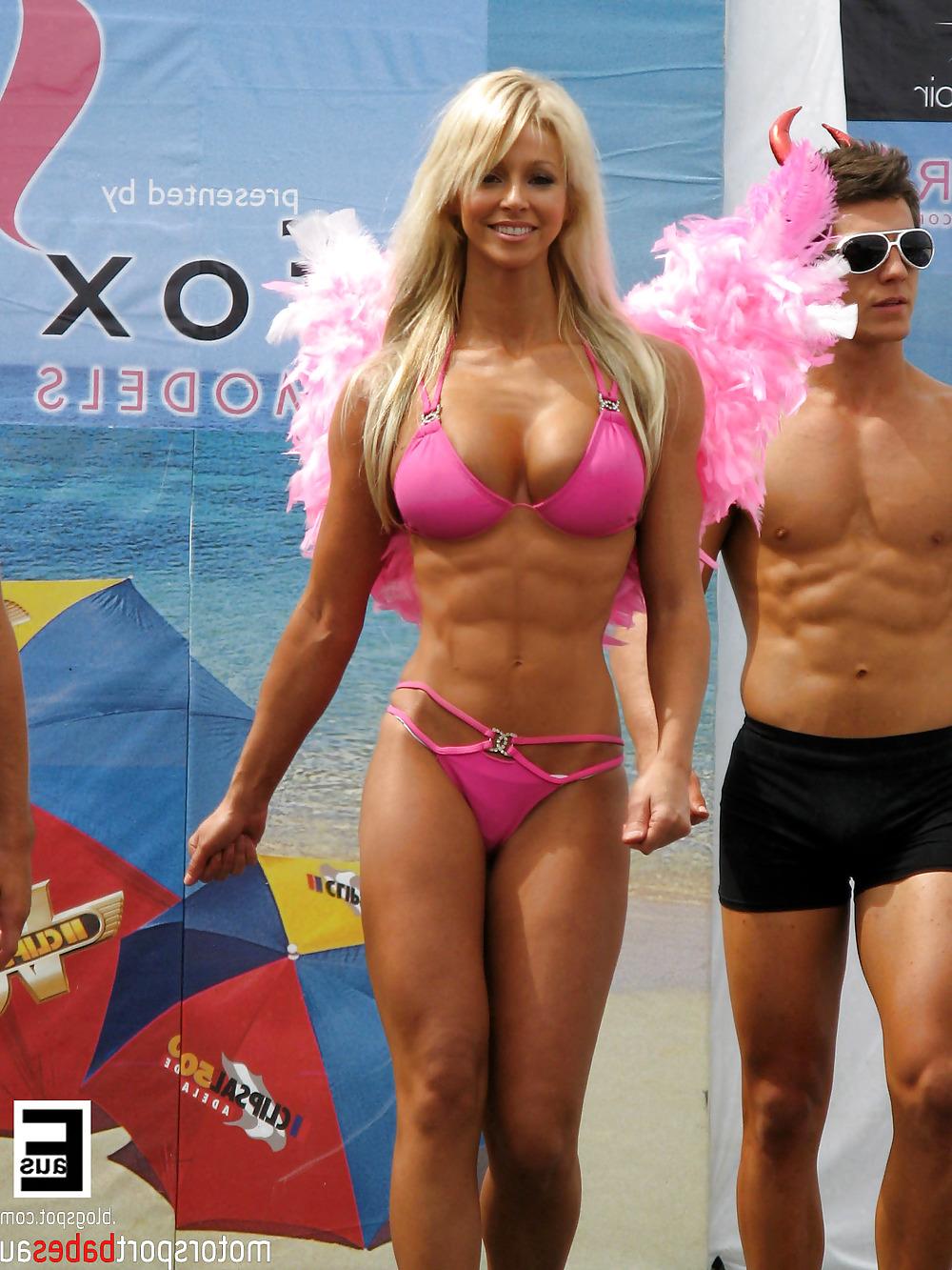 24P Pics that make me cum quick part 12 - Muscle Babes