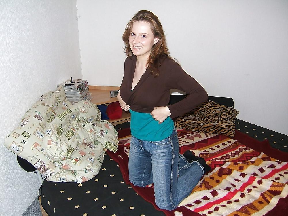 25P Big Tit Teen Homemade Pics