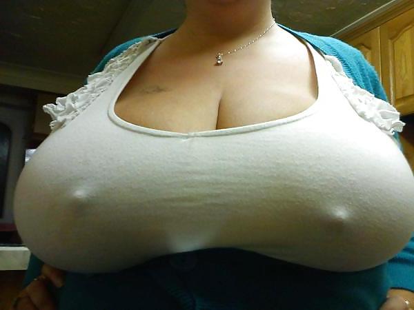 20P Huge Tits, Tight Tops 34