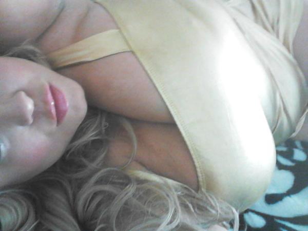 23P Huge Tits, Tight Tops 35