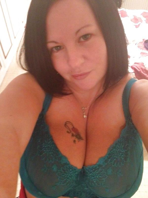 23P Huge Tits, Tight Tops 35