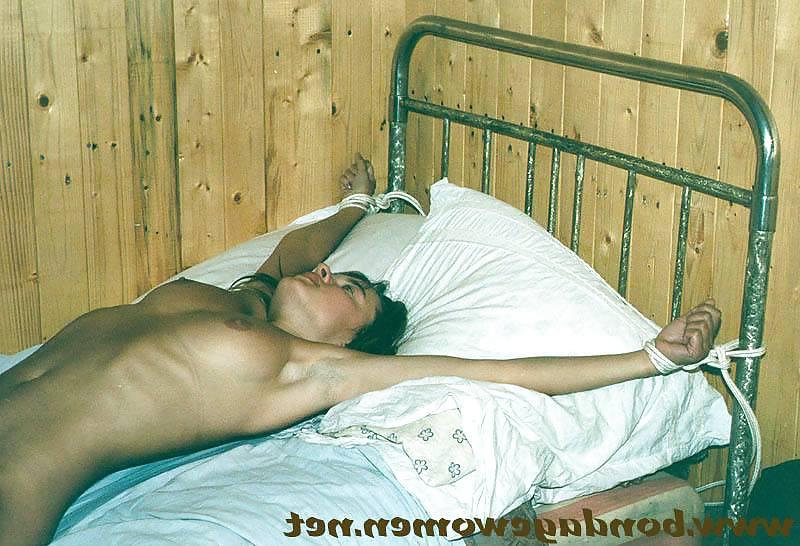 25P Sexy Frauen in Bondage Teil 5