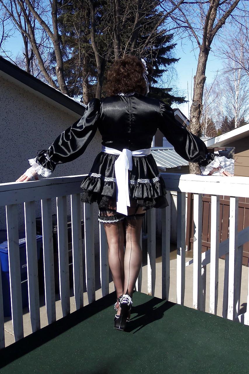 25P Das Sissy Maid
