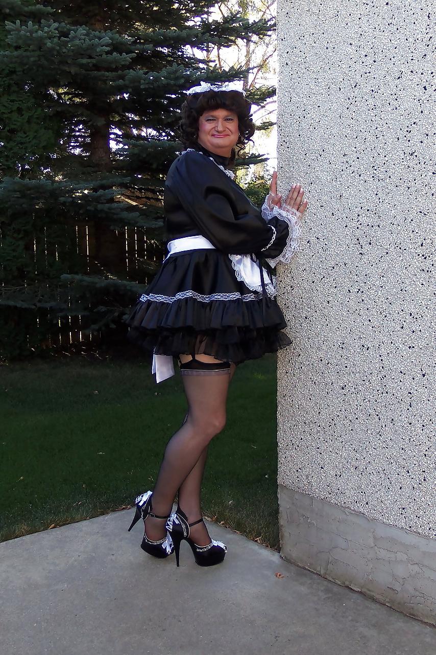 25P Das Sissy Maid