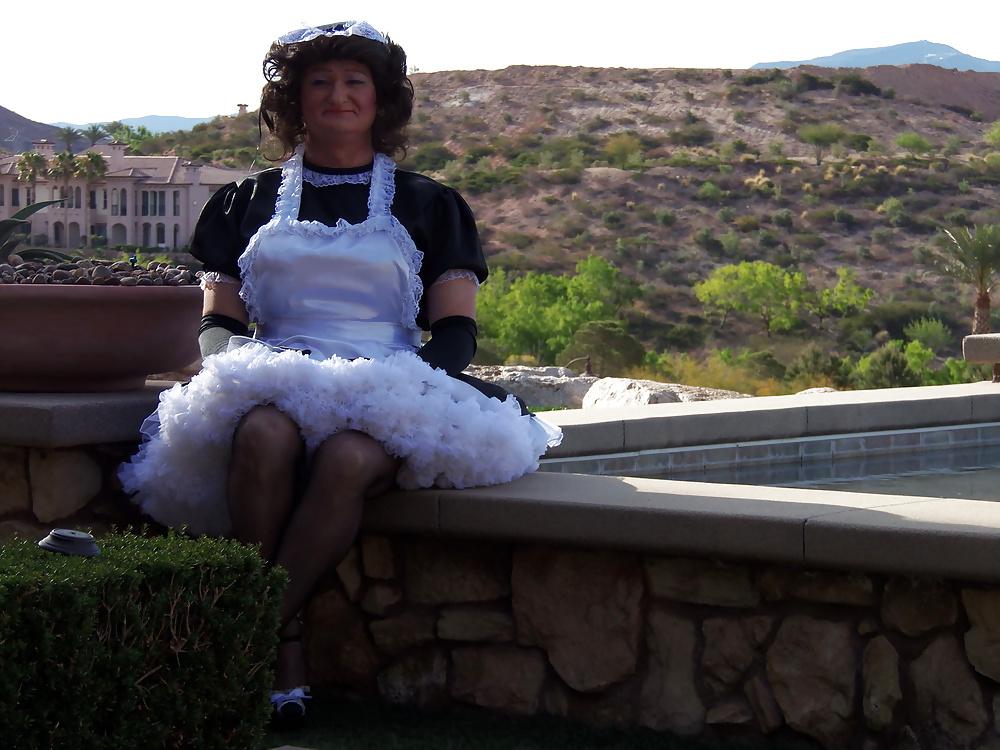 25P Das Sissy Maid