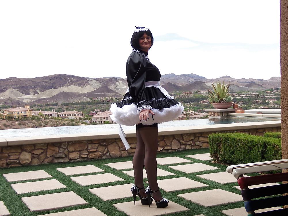 25P Das Sissy Maid