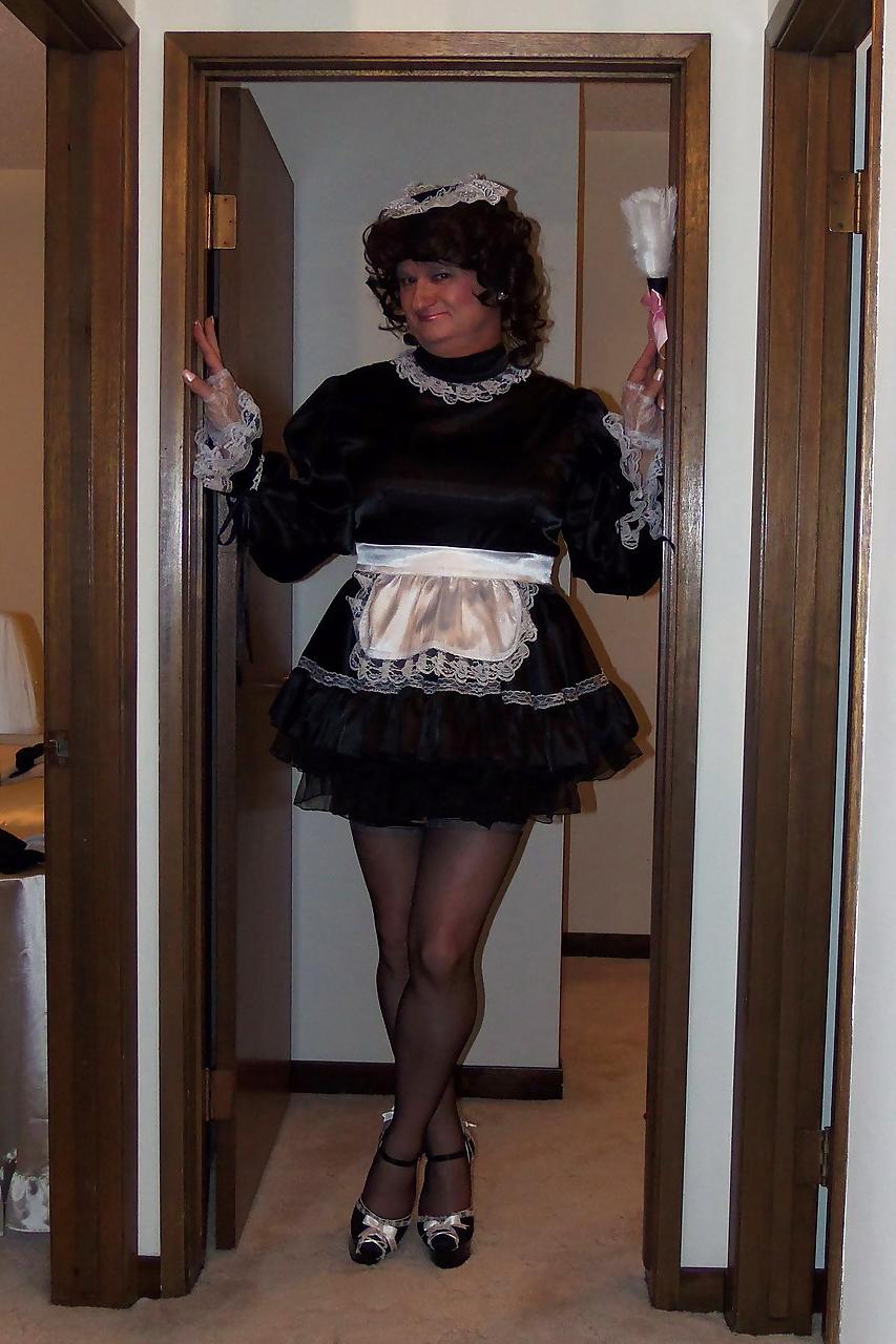 25P Das Sissy Maid
