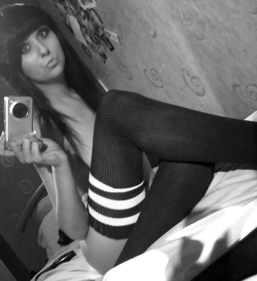 25P Stolen Pics - Emo Girl