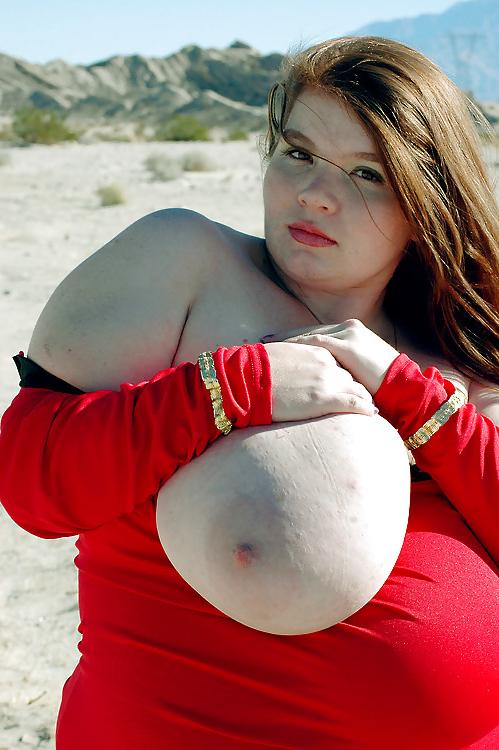 24P Sieh Mal Hier boobs,By Blondelover !