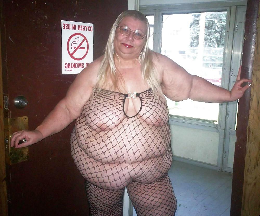 23P Saggy tits mix 33.