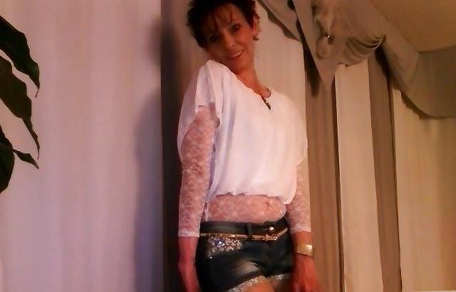 12P New Pics of german milf