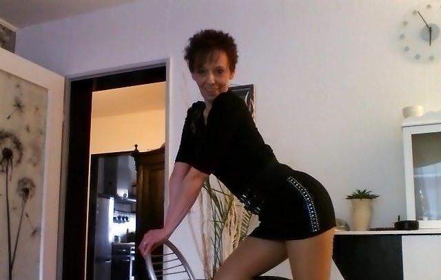 12P New Pics of german milf