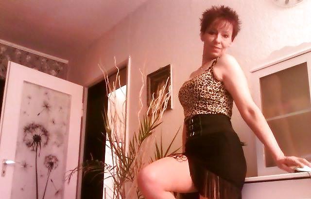 12P New Pics of german milf