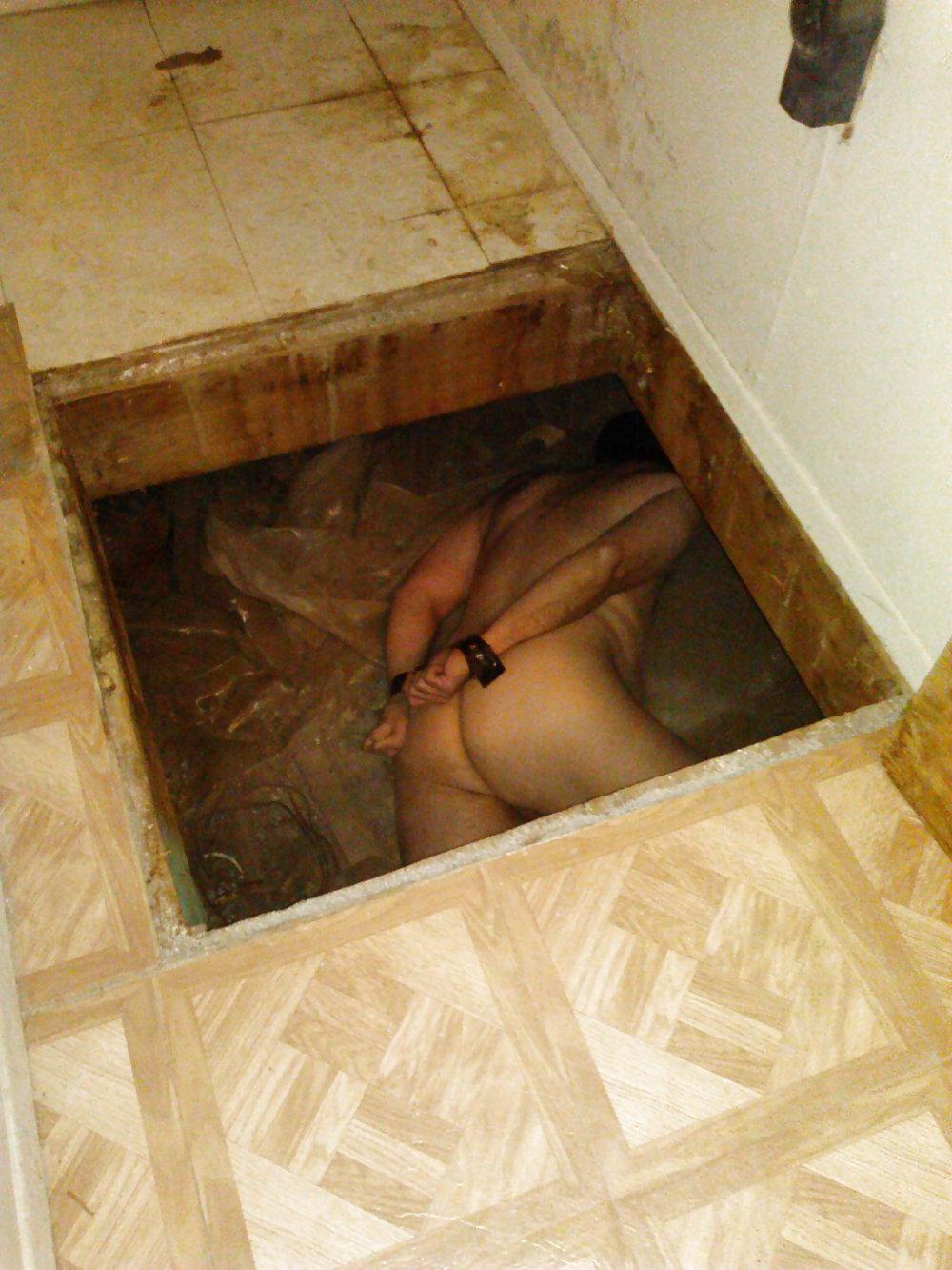 10P Locked in the hole panicked, cramped, in pain, and SOBBING