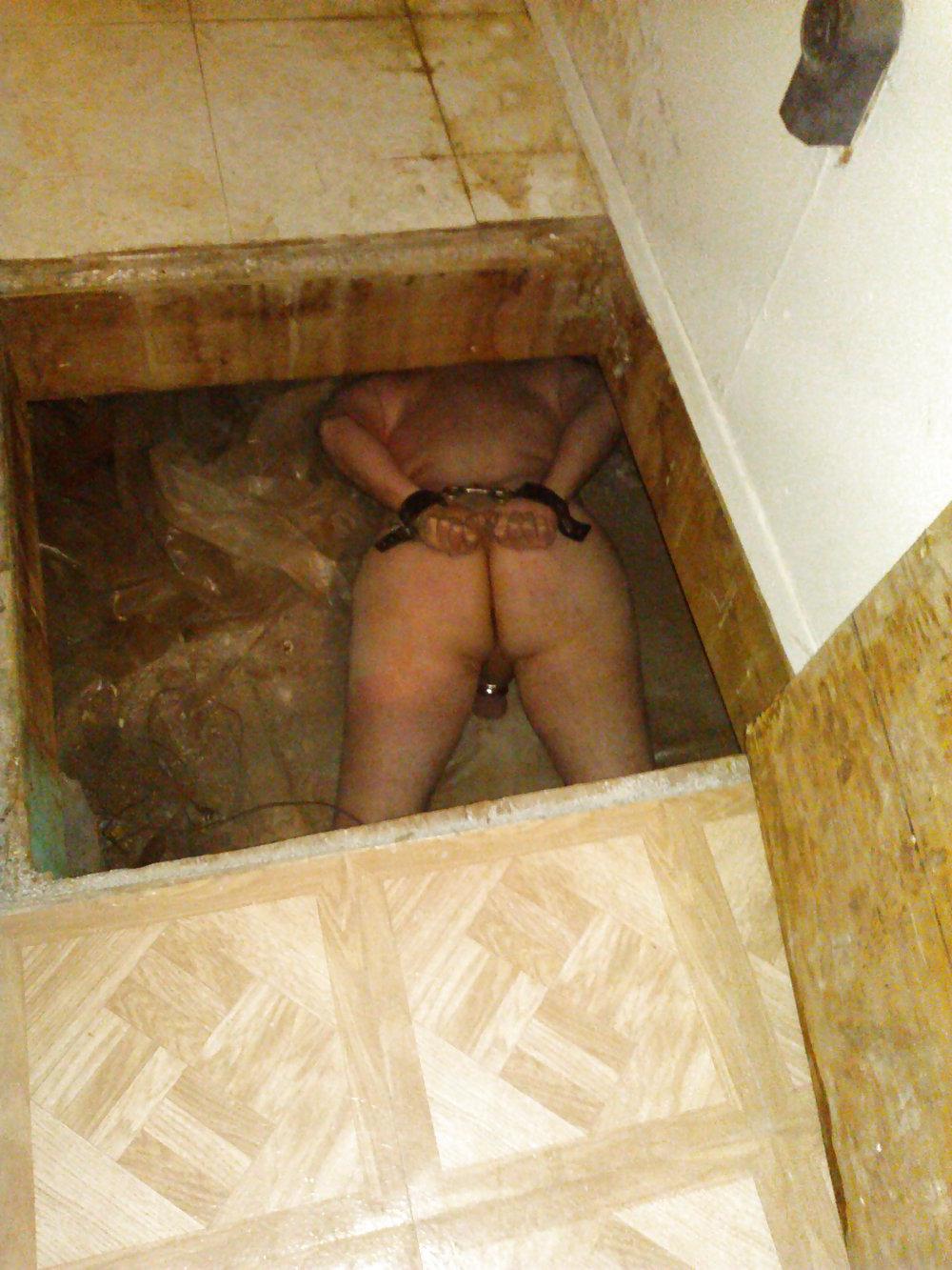 10P Locked in the hole panicked, cramped, in pain, and SOBBING