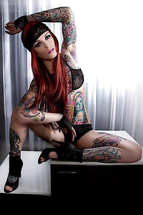 25P SEXY TATTOO BABES