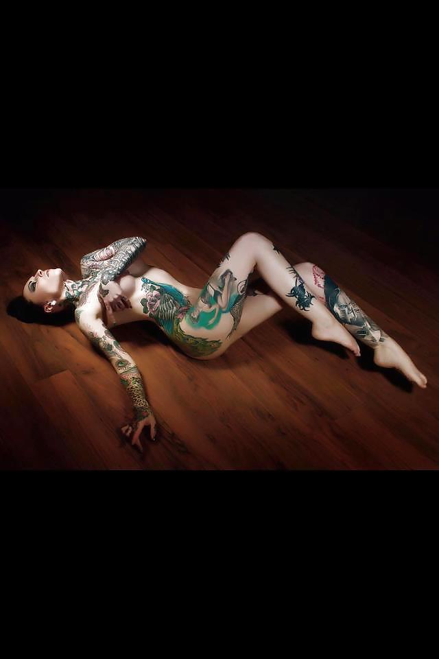 25P SEXY TATTOO BABES