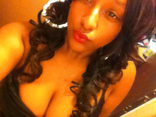 25P Ebony 18 year old